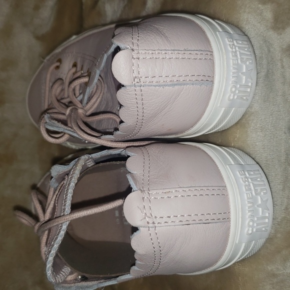 Converse Women's Chuck Taylor Scalloped Trainers Blush Leather - Picture 6 of 8